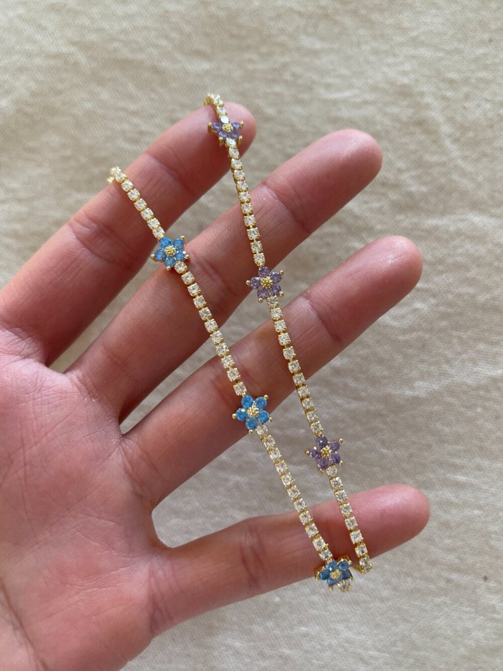 Daisy Flower Gold Dainty Tennis Bracelet (Lavender Purple Flower)